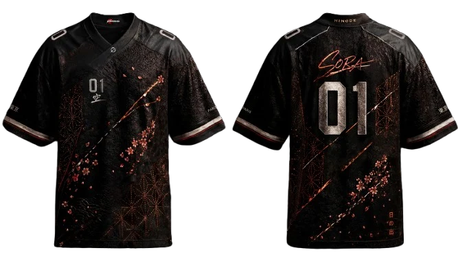 Le t-shirt noir HINODE, la première pièce